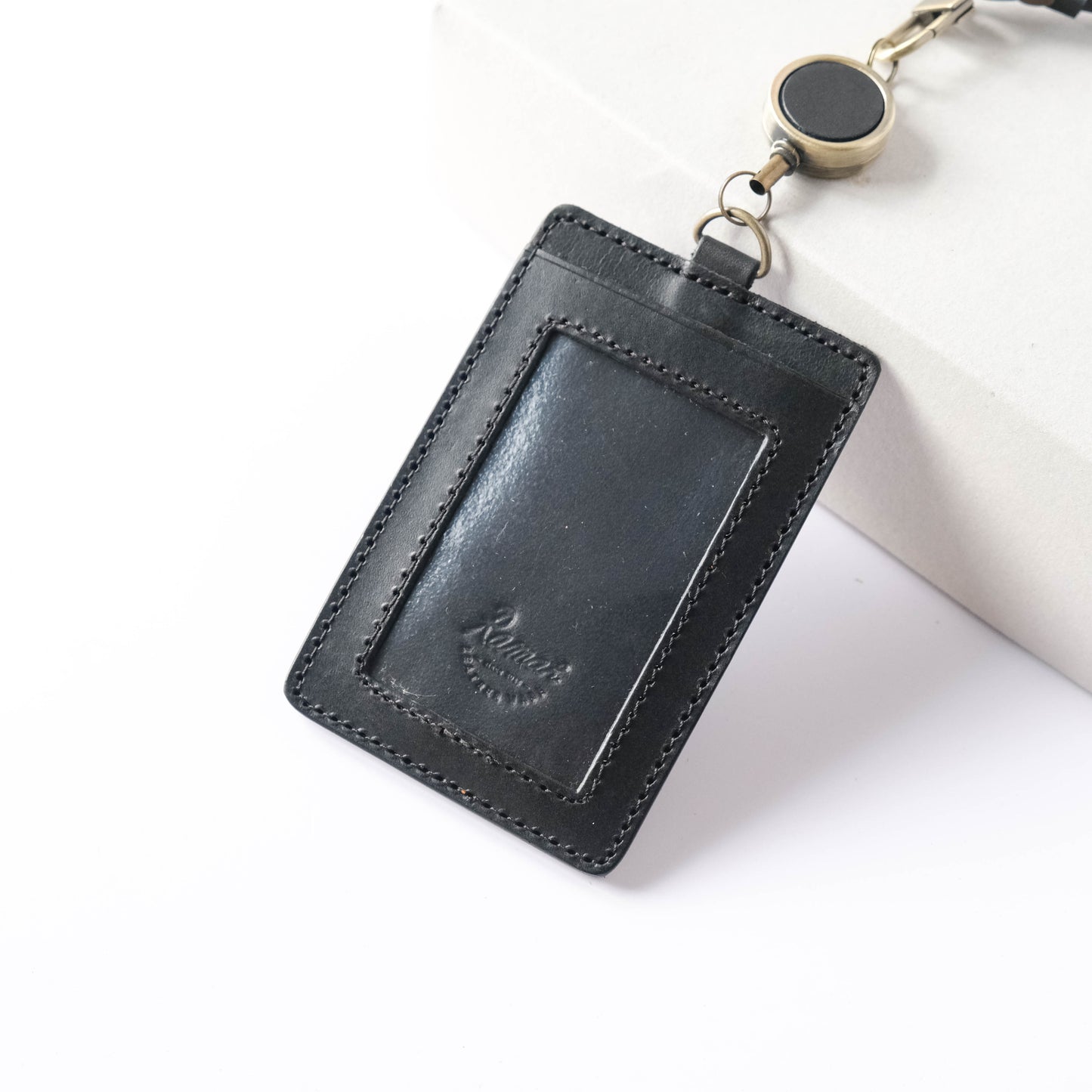 Ramah|雙面抗干擾/背雙卡層證件套/皮帶掛繩/英文免費刻字 通勤必備 辦公室必備